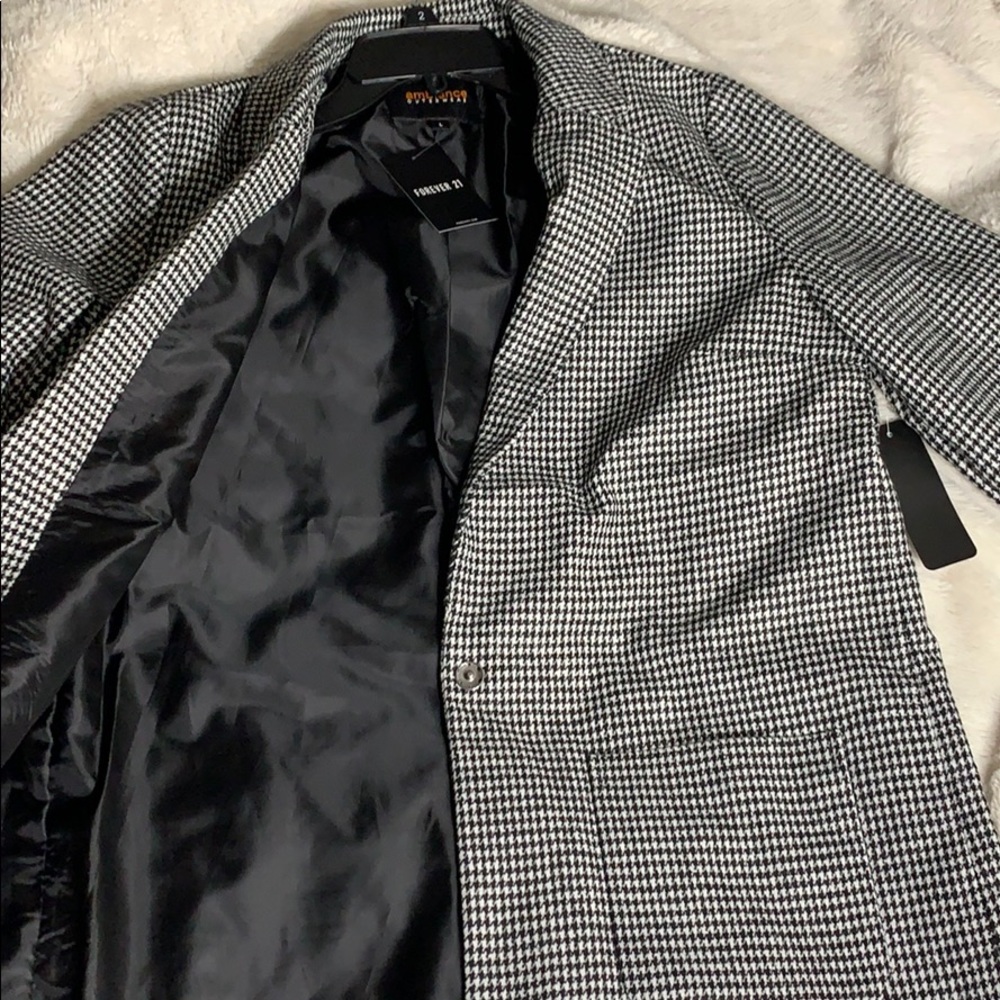 Jacket - Picture 2 of 4